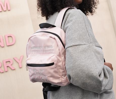 银座匠心X美猴王 正版授权联名合作 男女挎包背包 商品图4