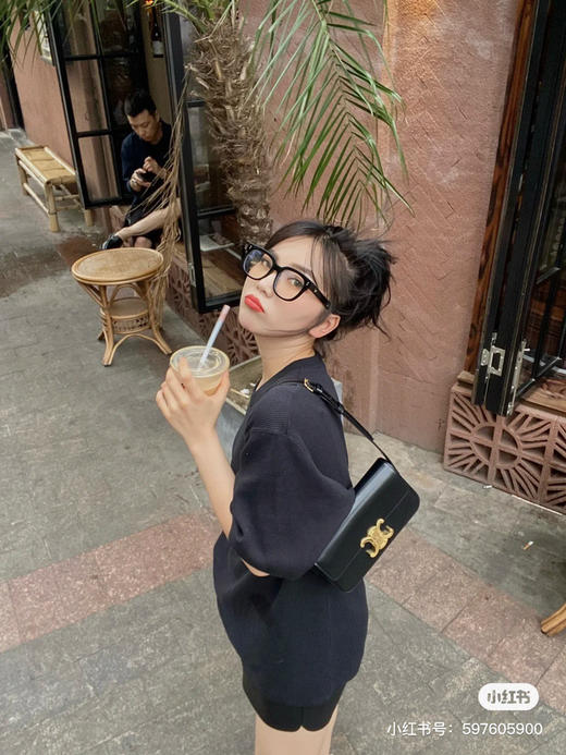 🉐️299包邮
定制版凯旋门腋下包 商品图5