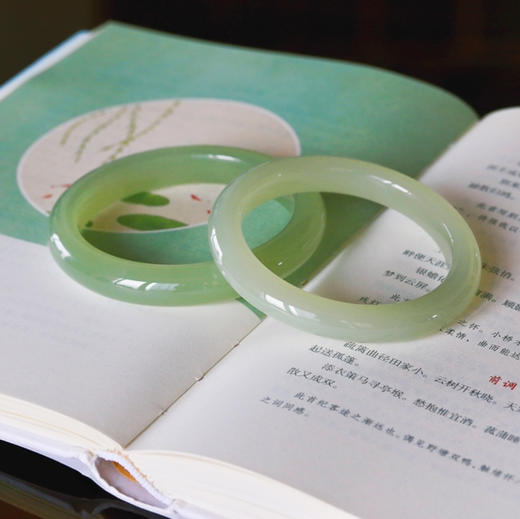 和田玉（青玉）手镯--晴水绿（圈口请备注留言） 商品图2