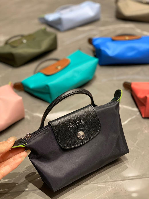 代购级别迷你珑骧秒杀 ‼️
原价💰228 现在半价🉐️118包邮 ‼️ 商品图7