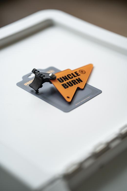 Uncle Burn 烈叔 “风驰电掣”创意车牌 商品图0