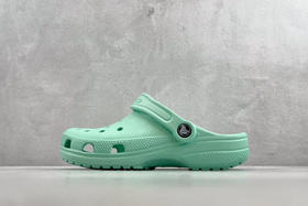 618特价168包邮🉐️送配饰
原装 Crocs Classic Clog 卡洛驰