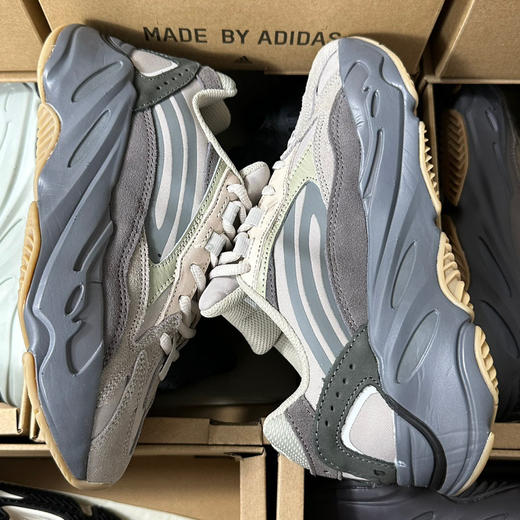 6.18重磅特价199包邮🉐️
知名外贸大厂特供Stockx 绿x的高端产物！ 商品图0