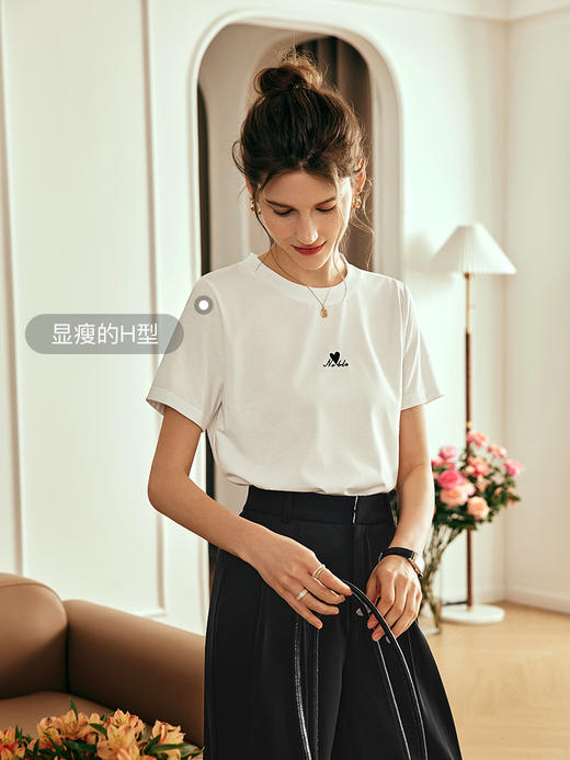 OLrain欧芮儿法式白色短袖T恤女夏季2023年新款简约正肩显瘦上衣 商品图0