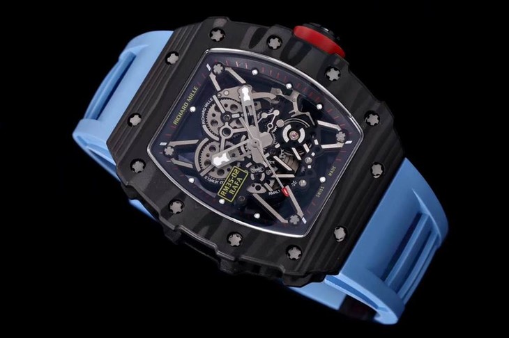 kv厂理查德米尔RM035碳纤维系列表款-最“豪”的奢侈腕表