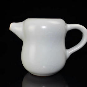 500问鼎汝窑月白花生公杯