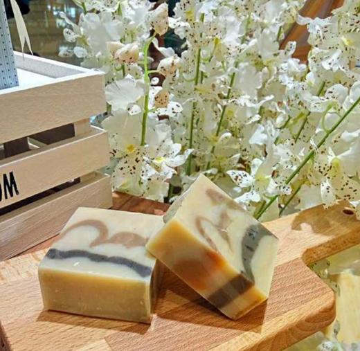 【纯妧手工坊】杀菌止痒~温和清洁保湿~艾草婴儿润肤手工皂 商品图2