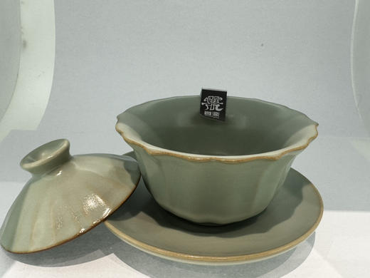 2800问鼎汝窑矮菊盖碗 商品图3