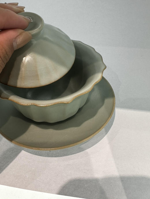 2800问鼎汝窑矮菊盖碗 商品图5