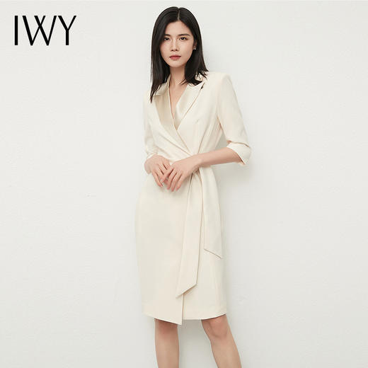 IWY/小香风缎面连衣裙七分袖新款西装领主持人上镜装杏色服装艺考231078Q1 商品图4