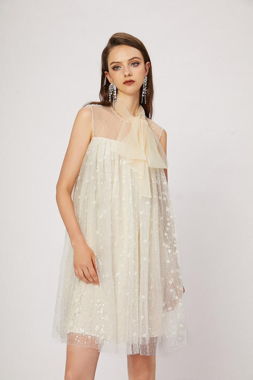 双层立体花朵亮片蝴蝶结无袖连衣裙 商品图1