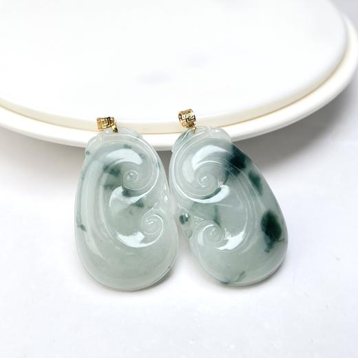 D18K翡翠吊坠-回纹扣飘花如意 商品图0