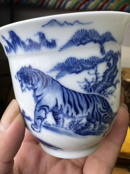 青花老虎手绘品杯 商品图2