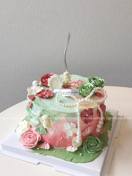 仿佛春风吹在蛋糕上 商品图0