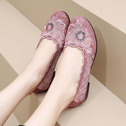 DD-夏新款布鞋女网鞋透气网面中老年平底舒适妈妈鞋 商品图0