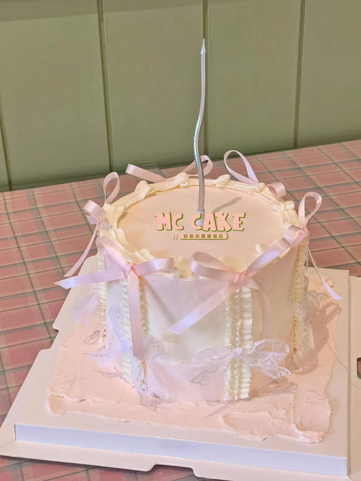 洛丽塔 蕾丝蝴蝶结丝带蛋糕（粉色） 商品图1