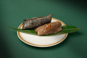 金华两头乌蛋黄肉粽