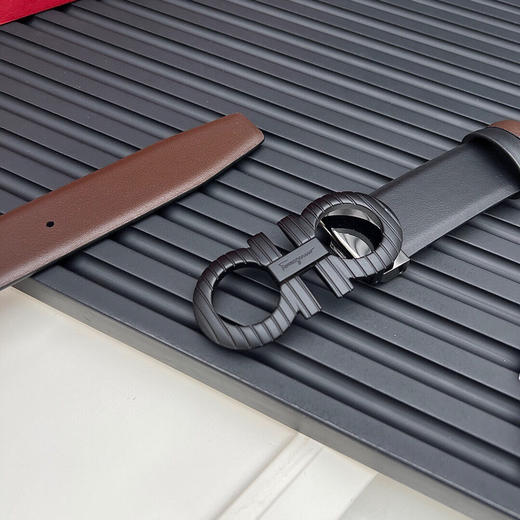 夏季特惠💰350 菲拉格慕男士腰带 精品铜扣 带身宽3.4cm 款式大方 上身效果时尚 码数可以裁剪 商品图2