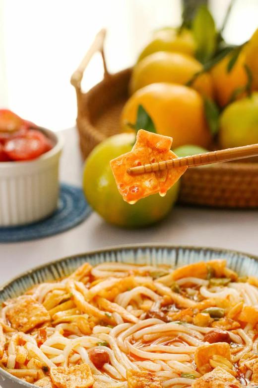 买5送12？还是买5送3？【味哲螺蛳粉】3层分段鲜熬汤底 劲辣酸爽 鲜到颅顶 粉圈达人必囤 各位“臭宝”可以冲啦 商品图1