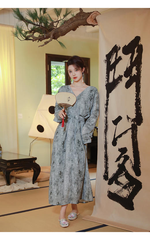 清仓捡漏  LIN CHAO ZHANG 【无关风月】【雨打芭蕉】水墨画连衣裙 商品图1