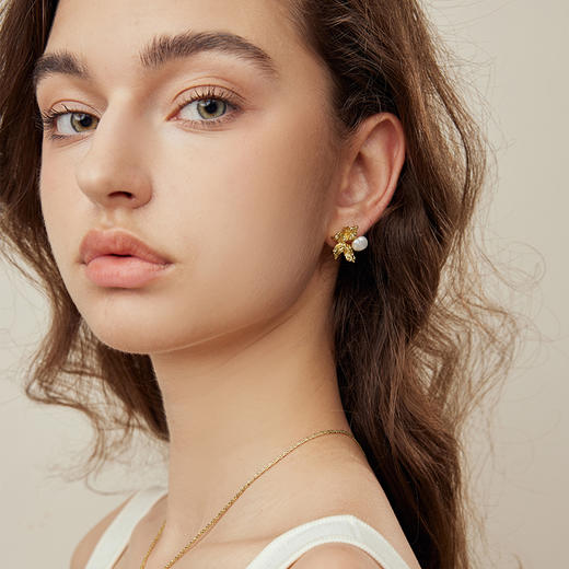 ARSIS丨纯真年代系列 五瓣花耳钉 商品图1