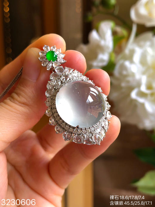 玻璃蛋面吊坠【3230606】具体价格微信咨询 商品图1