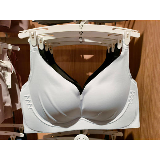 都市丽人Vbra内衣无尺码泳布3/4杯薄文胸三排扣无钢圈LB36X6 商品图0