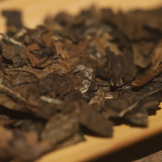 四大茗乐茶饼系列【无他事】2009年高山寿眉 商品图3