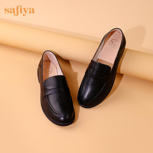 Safiya/索菲娅 2025新品英伦低跟真皮一脚蹬休闲软底乐福鞋SFD1112030 商品图3