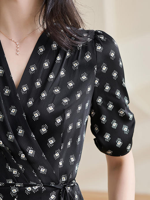 剩S/M 米思阳2025夏季新款度假风飘逸鱼尾修身裙碎花绑带不规则长裙1473 商品图3