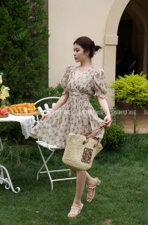 【门店同款】2023年夏季碎花褶皱连衣裙 151643599 商品图1