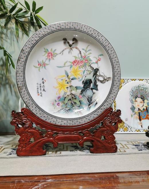 粉彩天香清远赏盘 商品图0