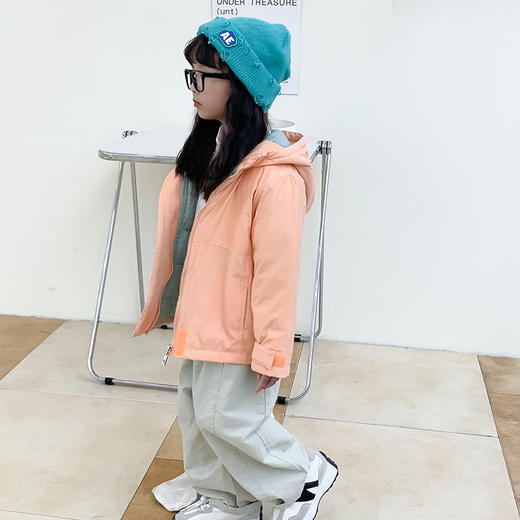 反季特卖 【依珊恋】男女儿童冲锋衣羽绒服2211+中长厚款羽绒服2218 商品图3