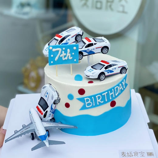 警车与飞机（翻糖提前2天预订） 商品图0