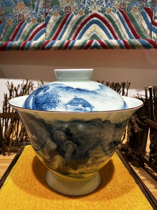 青釉手绘山水高脚盖碗 商品图1