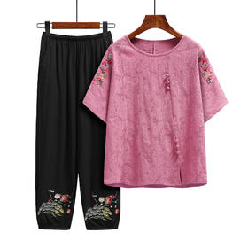 黛唯梵【上新！夏季女老年人套装】棉麻面料柔软舒适，多款颜色可选，轻松搭配，为您的夏日带来舒适感受。