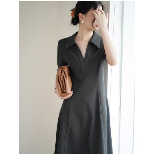 黛唯梵【夏日轻盈搭配必备！】上新流行冰丝罗纹棉短袖PoPo领连衣裙，简约显瘦A字型剪裁，遮肚又大肚白领必备！ 商品图1