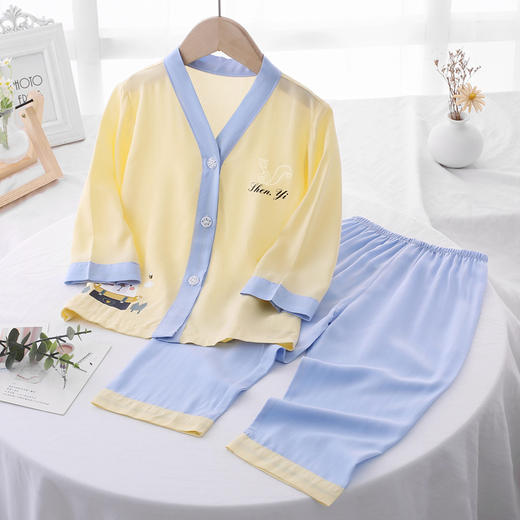 【母婴用品】夏季儿童开衫纯色拼色印花绵绸家居服套装 商品图7