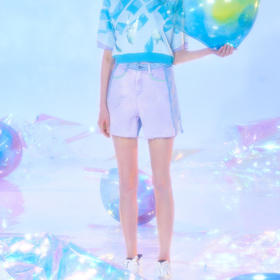 牛仔撞色拼接短裤