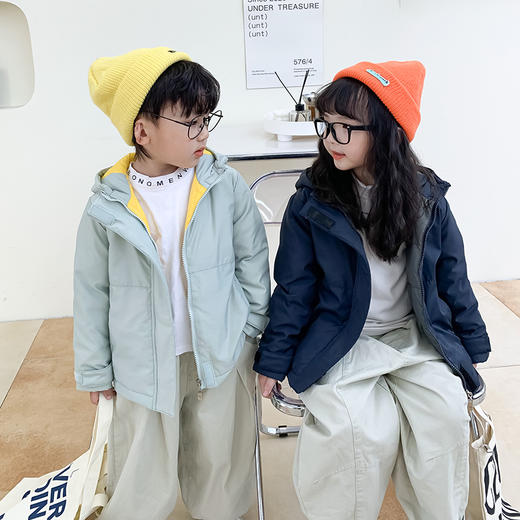 反季特卖 【依珊恋】男女儿童冲锋衣羽绒服2211+中长厚款羽绒服2218 商品图2