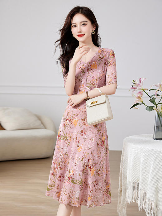 修身显瘦，时尚v领月印花简洁干练气质碎花连衣裙HR-WZ25219 商品图0