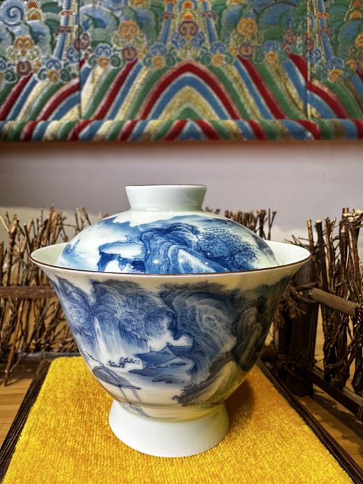 青釉手绘山水高脚盖碗 商品图3