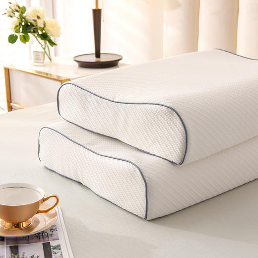 圣夫妮  乳胶枕 皇家SPA按摩乳胶枕（单个装）SFN-003 商品图2