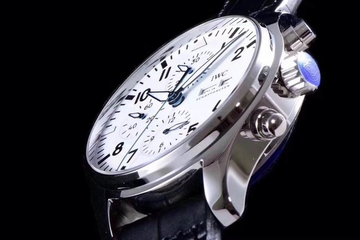 zf厂新品IWC万国表飞行员系列IW377725首发评测