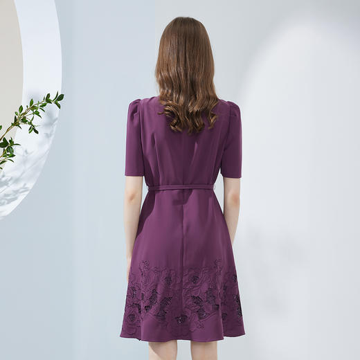 QF83B瑟俪高级定位绣花及钉珠连衣裙 商品图1