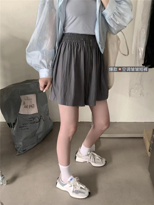 <曾小咸推荐>褶皱休闲短裤 商品图4