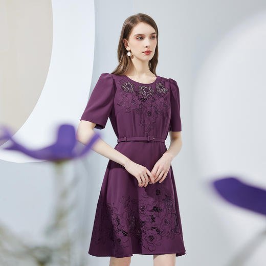 QF83B瑟俪高级定位绣花及钉珠连衣裙 商品图0