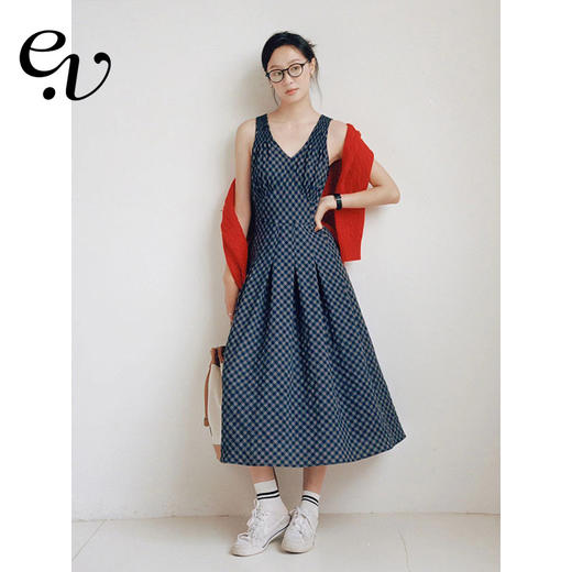 Even Vintage | 文艺复古 格纹经典v领无袖背心收腰长裙连衣裙 商品图0