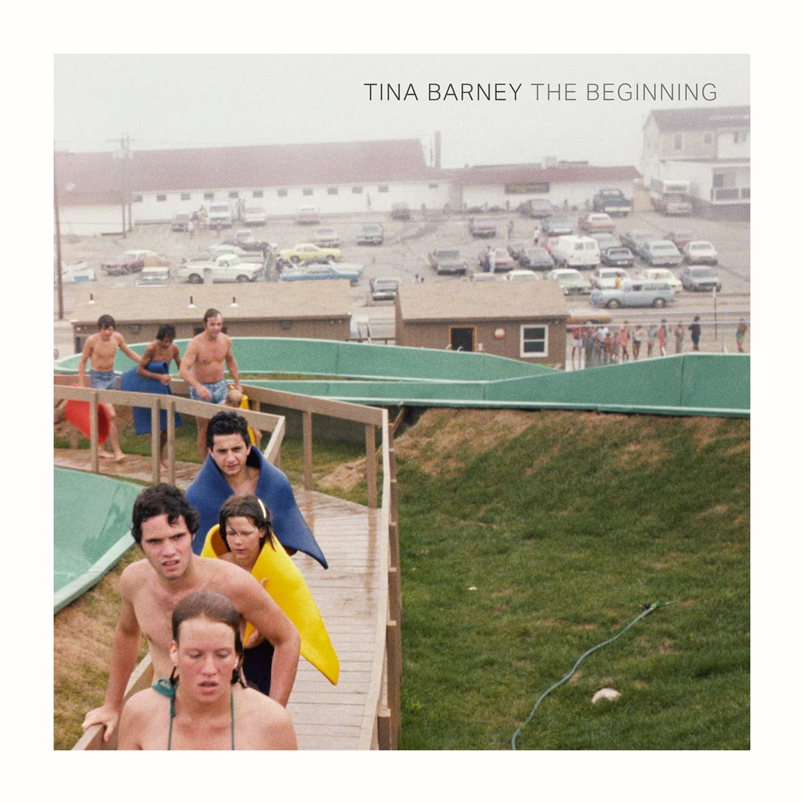 【现货】Tina Barney: The Beginning | 蒂娜·巴尼：开端 摄影集