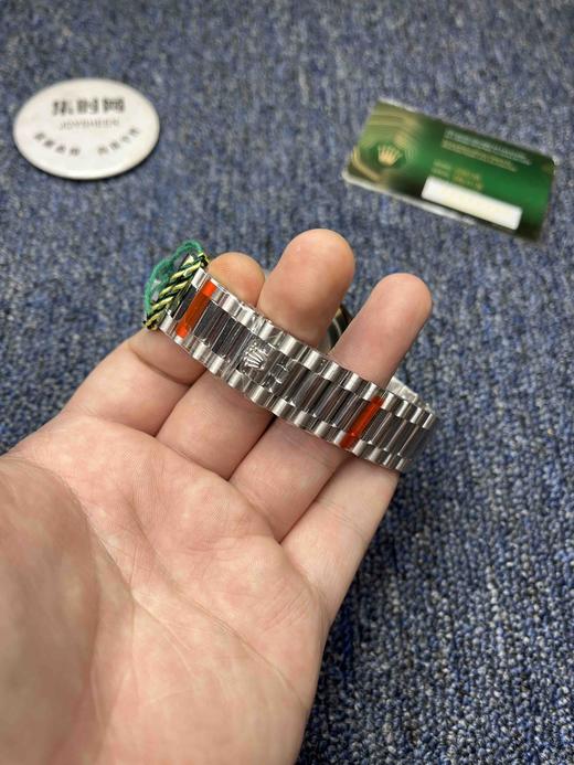 EW劳力士星期日历型系列 日志40mm 冰蓝盘 商品图6